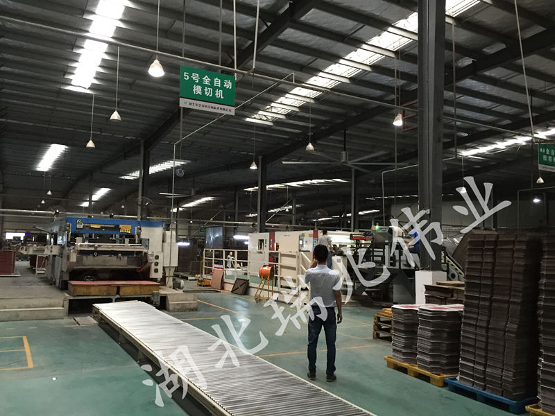 大型工業(yè)風扇、工業(yè)大吊扇、工業(yè)大風扇、工業(yè)節(jié)能風扇、、車間溫控設備