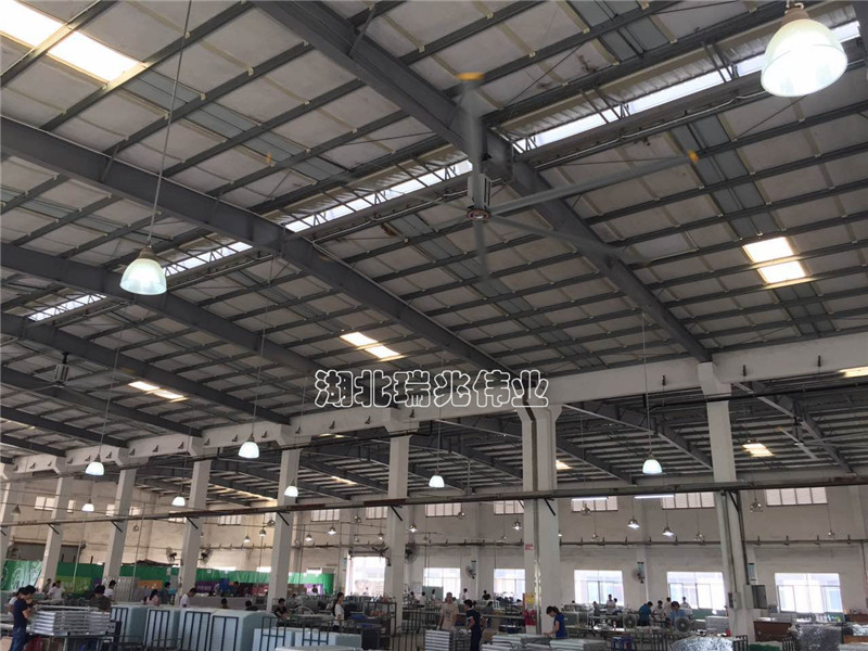 大型工業(yè)風扇、工業(yè)大吊扇、工業(yè)大風扇、工業(yè)節(jié)能風扇、車間溫控設(shè)備