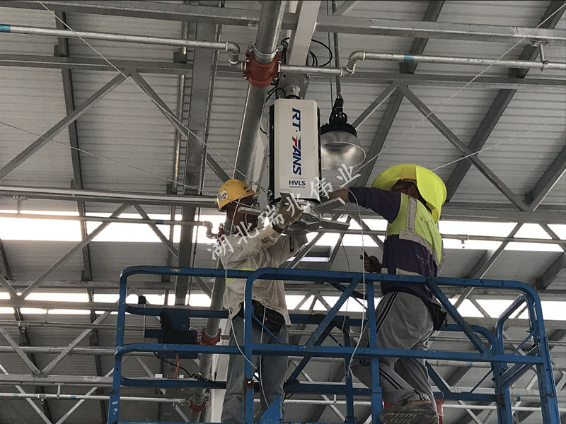 大型工業(yè)吊扇、工業(yè)大風(fēng)扇、工業(yè)節(jié)能風(fēng)扇、廠房車間降溫通風(fēng)設(shè)備