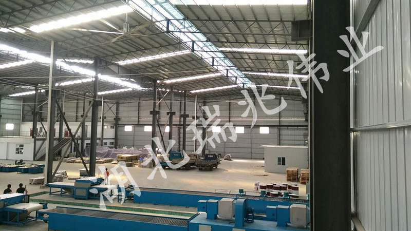 大風(fēng)扇、工業(yè)大風(fēng)扇、湖北工業(yè)大風(fēng)扇、瑞泰風(fēng)工業(yè)大風(fēng)扇、湖北瑞泰風(fēng)工業(yè)大風(fēng)扇、工業(yè)吊扇、工業(yè)大吊扇、通風(fēng)、降溫、廠房降溫、廠房通風(fēng)、湖北廠房降溫、湖北廠房通風(fēng)降溫、車間通風(fēng)、車間降溫、通風(fēng)降溫、車間通風(fēng)降溫、湖北車間降溫、湖北車間通風(fēng)降溫、工廠車間降溫