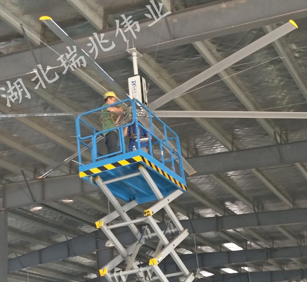 武漢工業(yè)大風(fēng)扇，武漢工業(yè)大吊扇，高大空間通風(fēng)降溫，高大空間通風(fēng)降溫設(shè)備，高大空間廠房通風(fēng)降溫