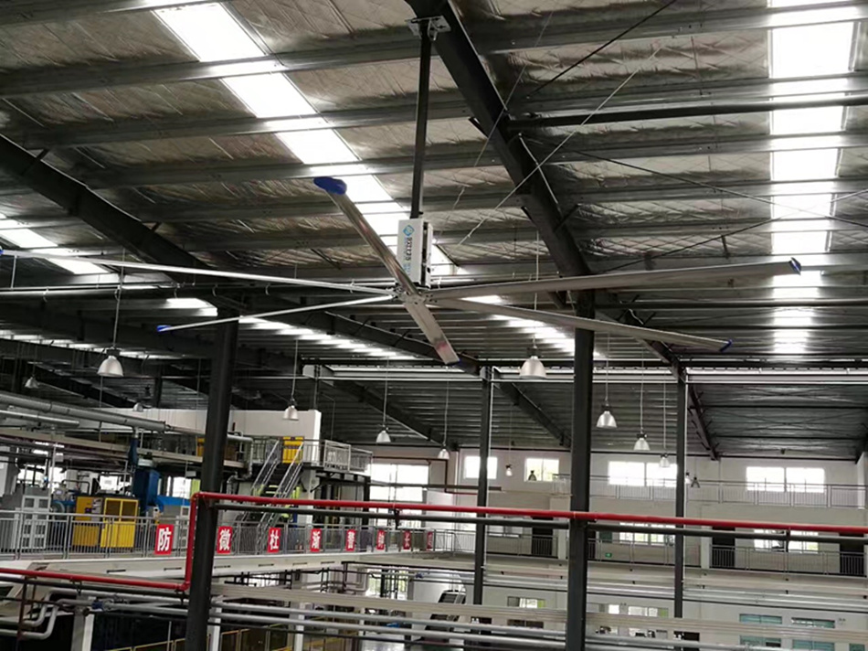 大型工業(yè)吊扇，一款幫您賺錢(qián)的高大空間降溫通風(fēng)利器！瑞兆為您提供高大空間降溫完美解決方案。